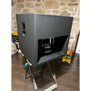 Subgrave marca audiobhan de 2000w rms