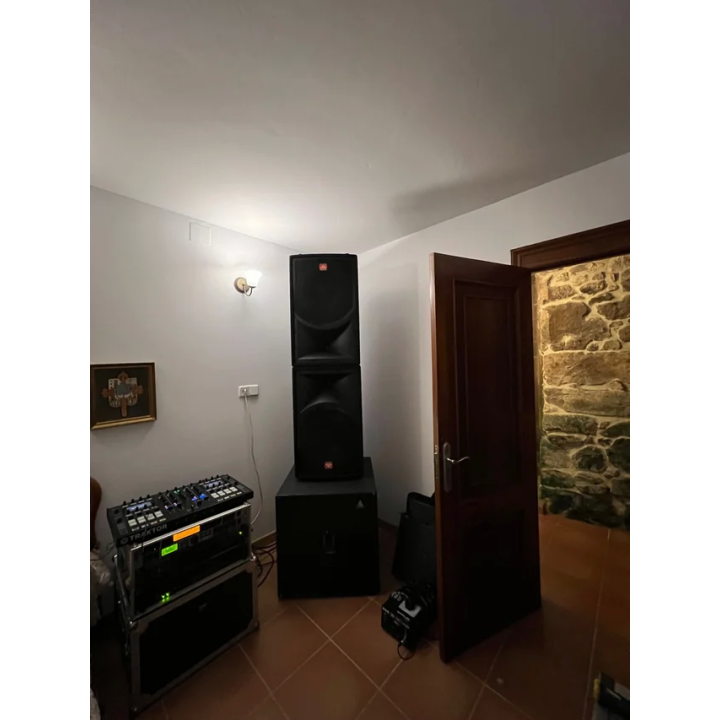 Subgrave marca audiobhan de 2000w rms