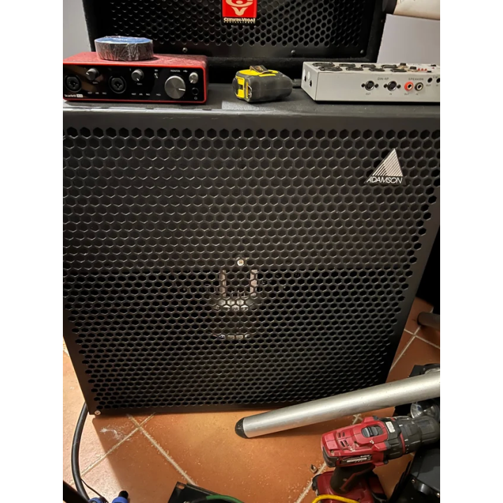 Subgrave marca audiobhan de 2000w rms