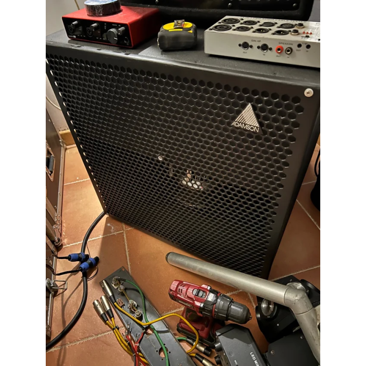Subgrave marca audiobhan de 2000w rms